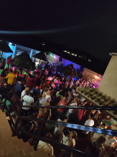 Interior de Discoteca Ossados